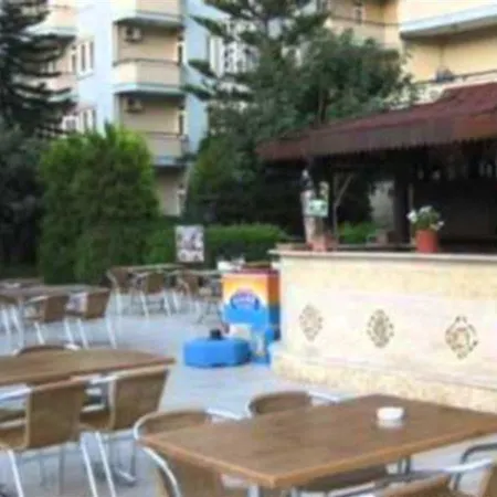 Ośrodek wypoczynkowy Elysee Garden Family 2*
