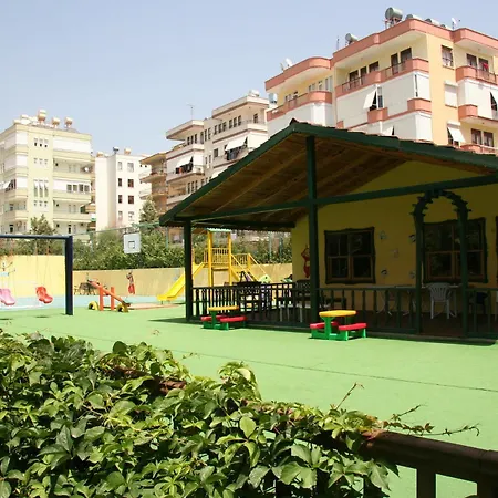 Elysee Garden Family 2*